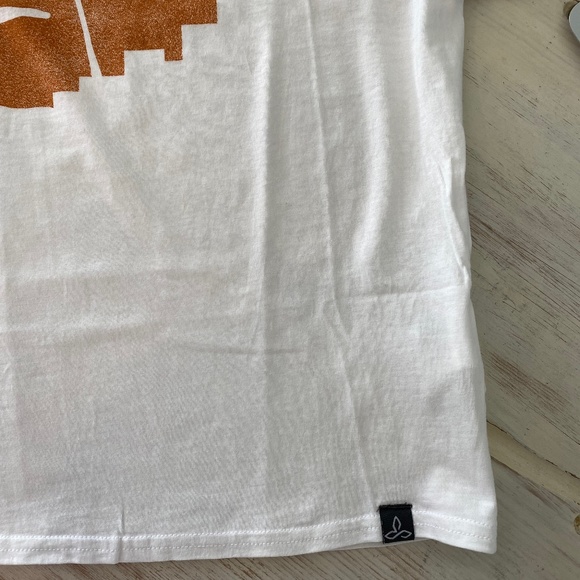 Prana Organic Graphic Tee - EUC - Picture 4 of 6